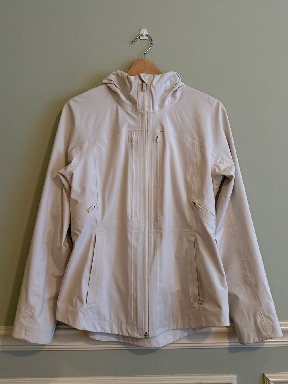 lululemon athletica Light Cream Hooded Rain Jacket